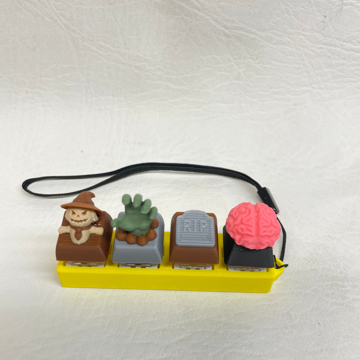 Spooky 4 In a Row Keyboard Fidget