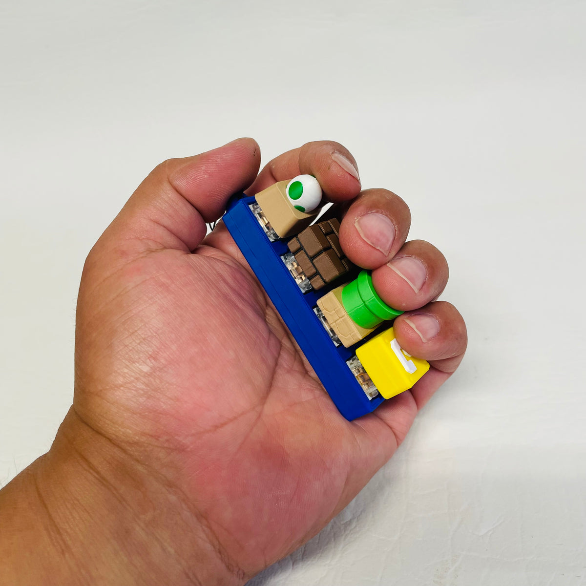 Nintendo Inspired 4 In a Row Keyboard Fidget